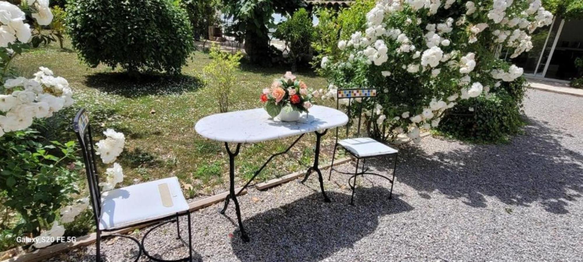 La Les Parfums D'ete Villa